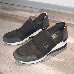 Michael Kors Women's Shoes, Size 9, Black and White